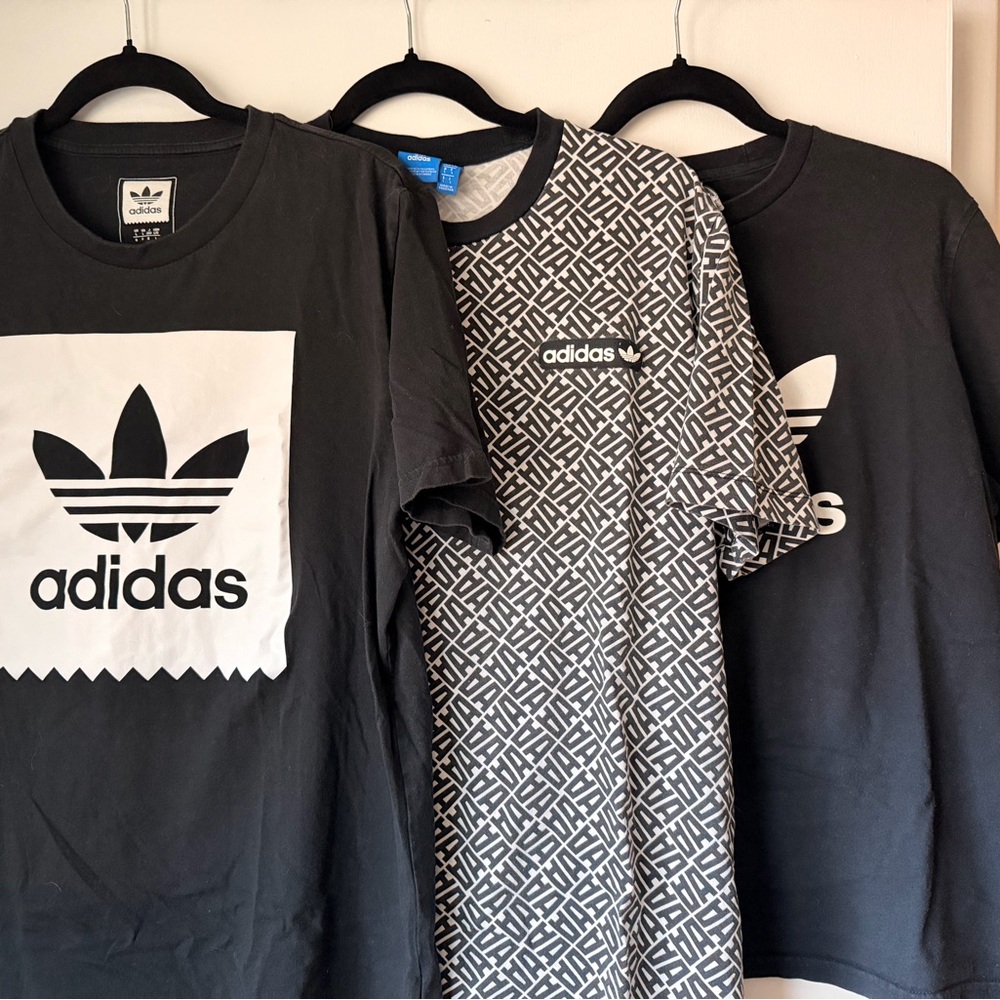 Adidas Graphic tshirts - 3pack
